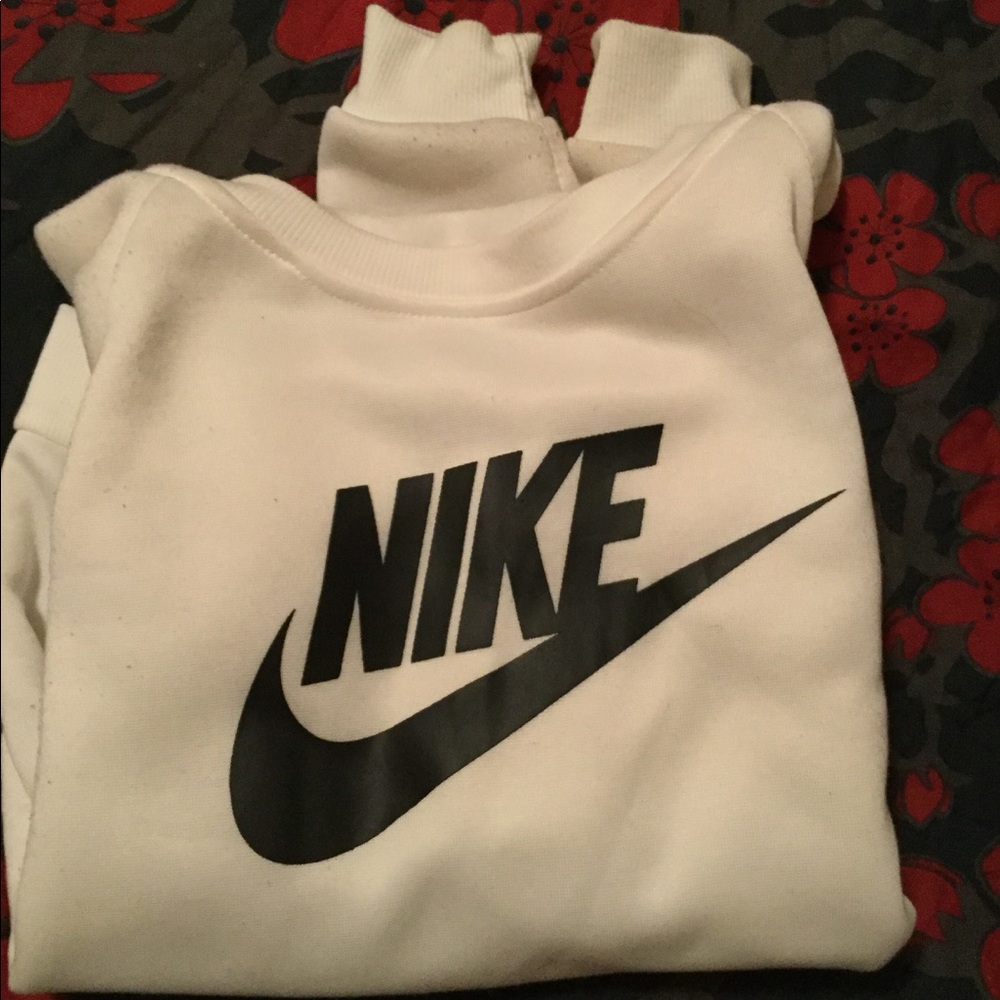 Nike sweaters